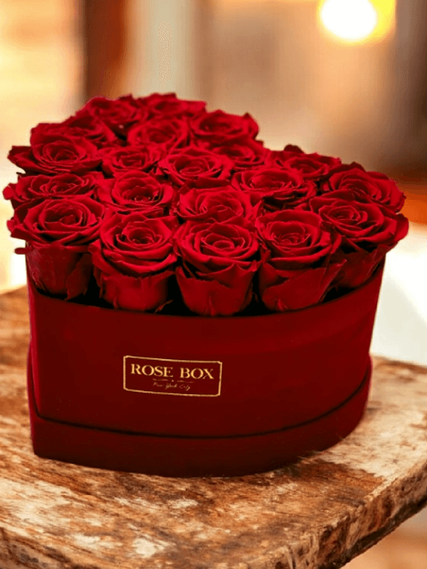  Alanya çiçek gönder - Kalp Kutuda 19 Kırmızı Güller